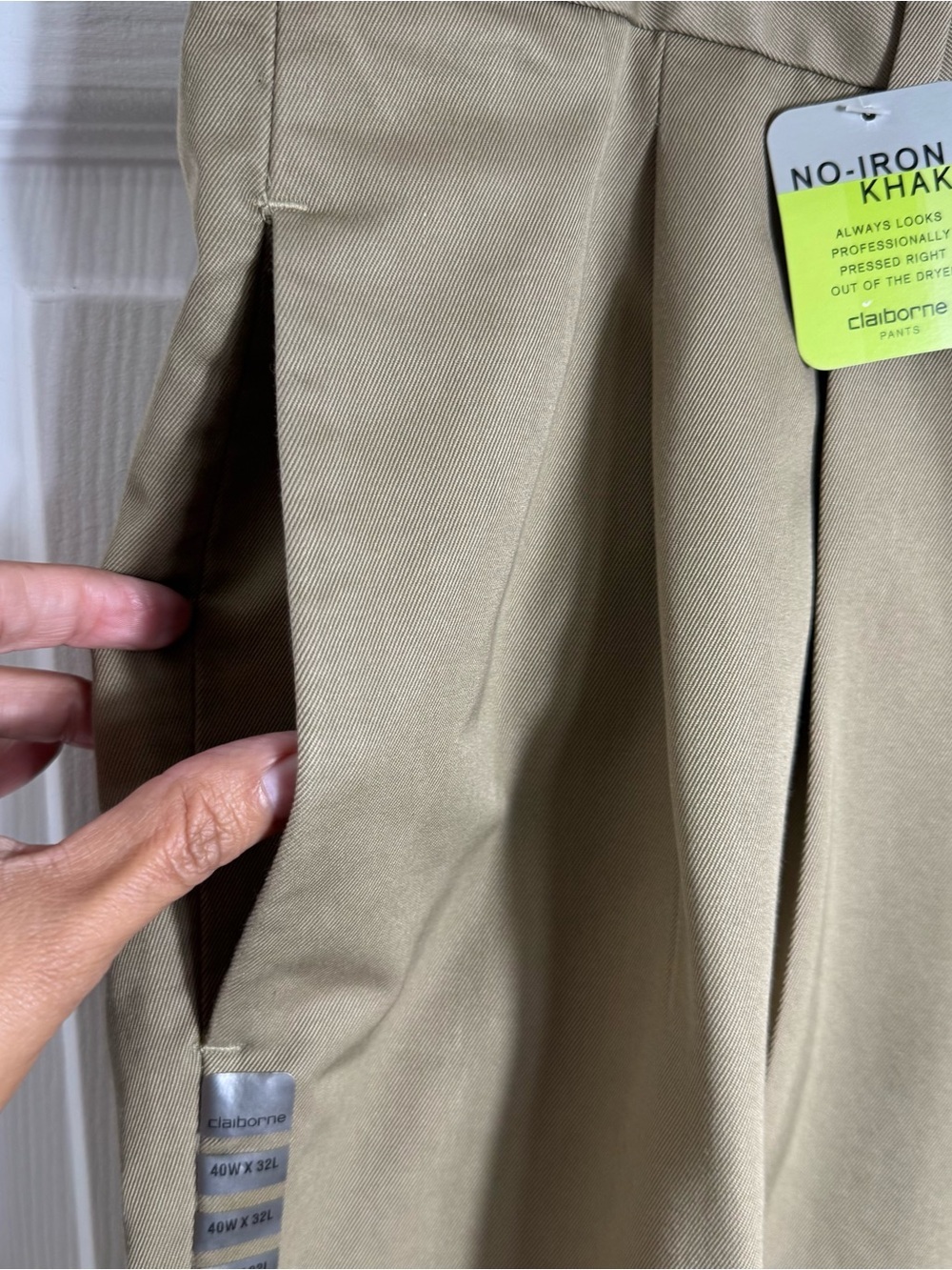 Men’s Pleated Khaki Dress Pants Cuffed Hem Office Career Trousers 40x32 - Picture 6 of 10